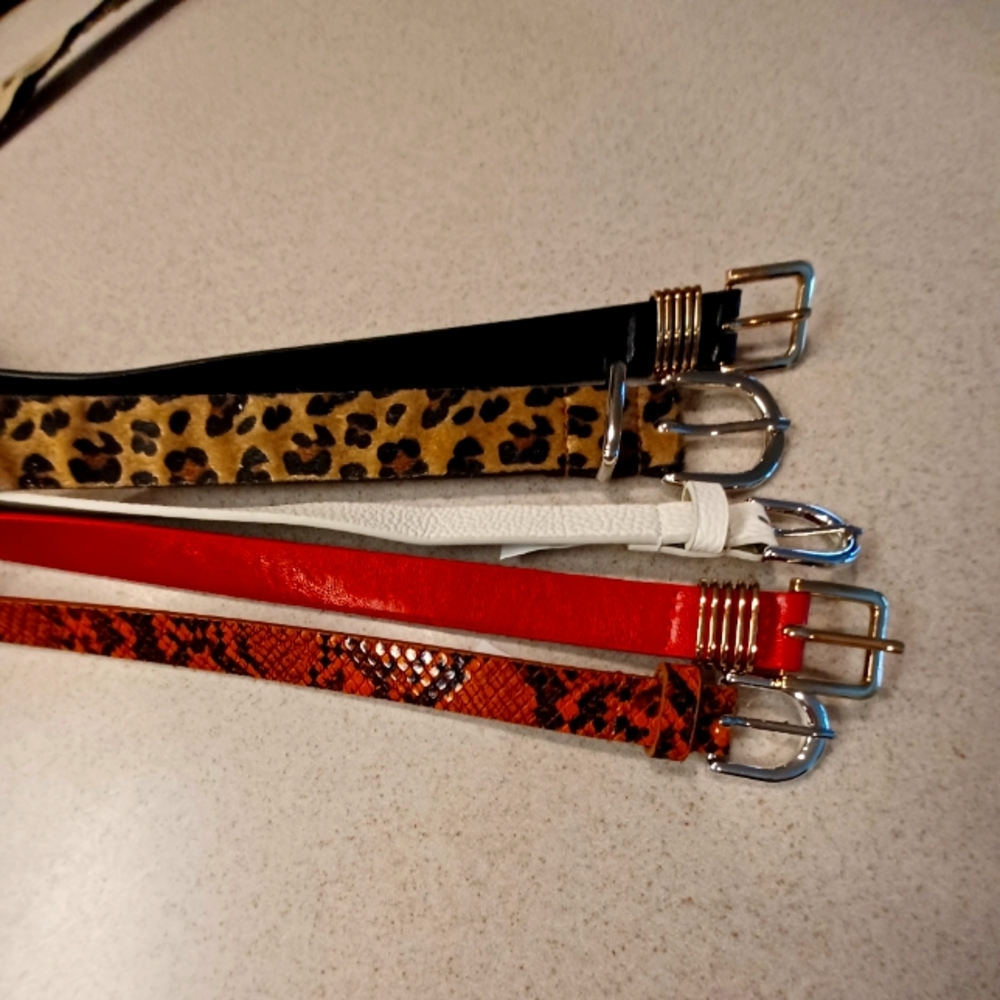 4 belts size L/XL